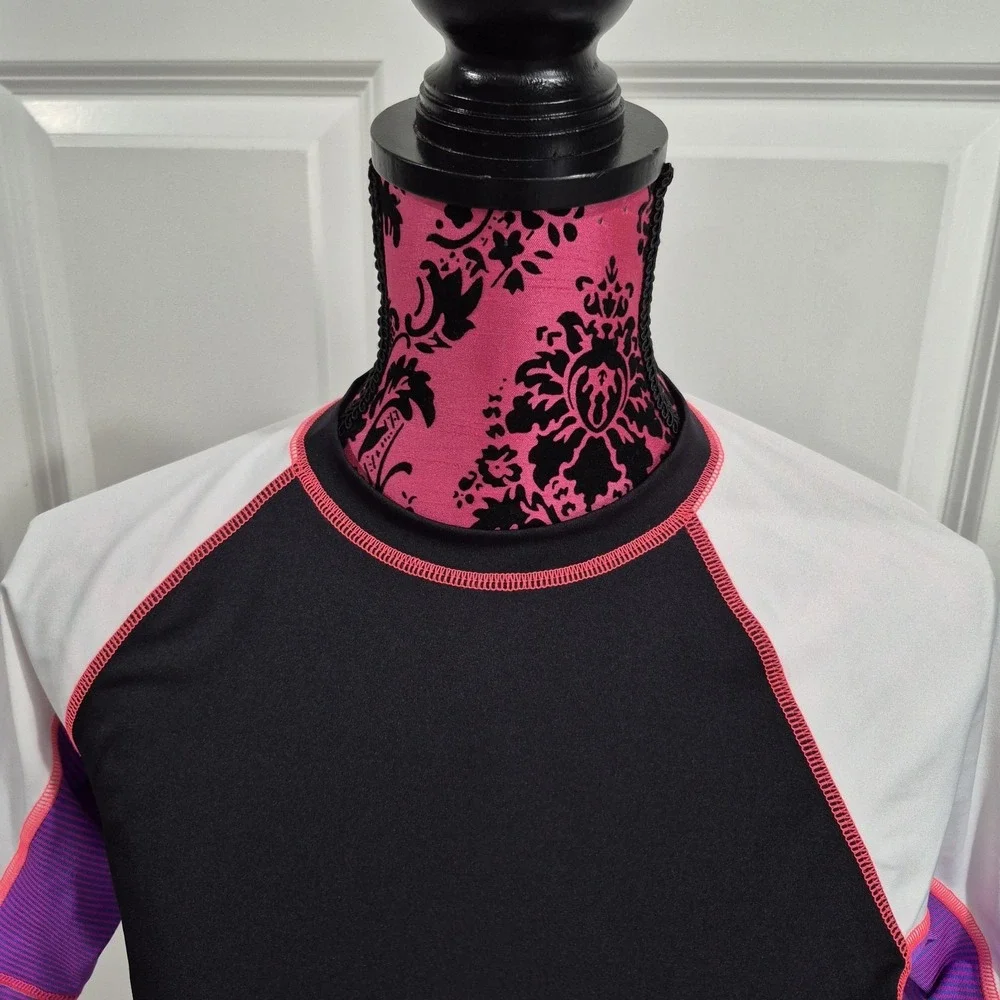 Nike Swim Shirt Womens Medium Black Rashguard Short Sleeve Top Surf Beach